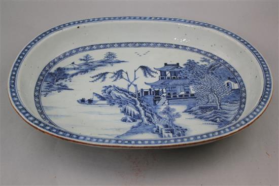 A Chinese export blue and white oblong dish, Qianlong period, 37cm.